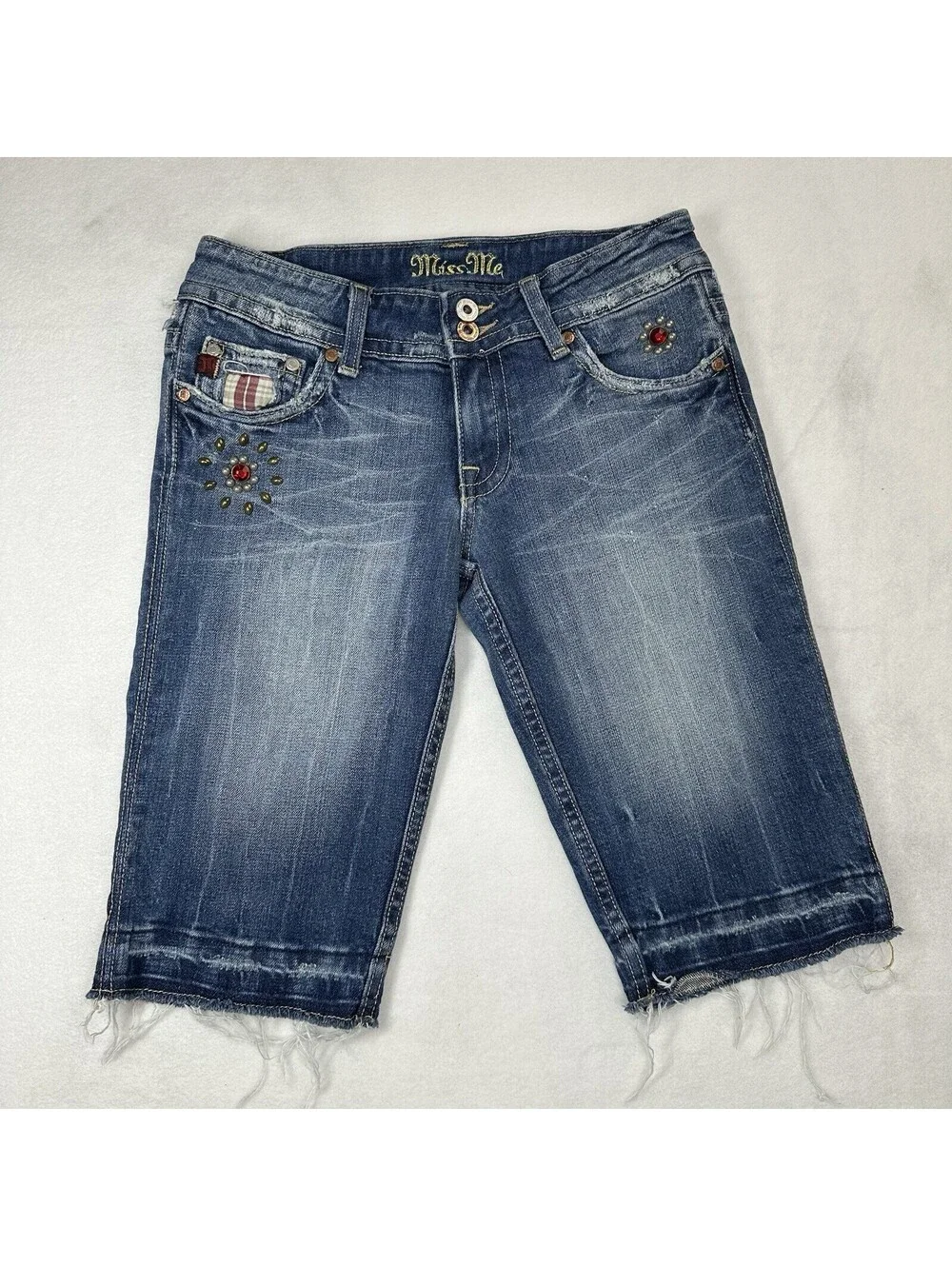 Miss Me Womens Denim Distressed Frayed Hem Plaid Jewel Stud Bermuda Shorts 27